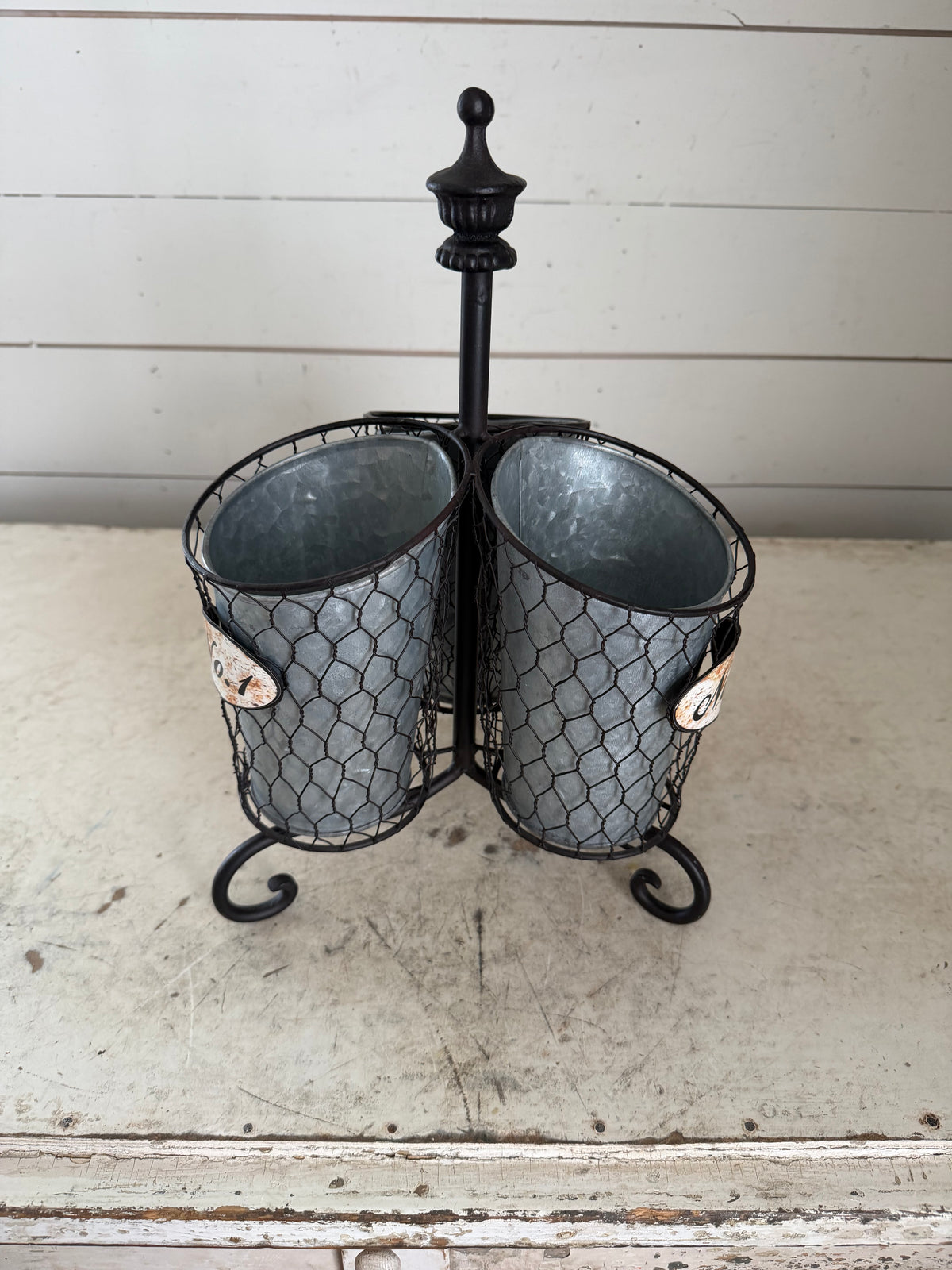 Galvanized kitchen utensil caddy with chicken wire - Will get makeover