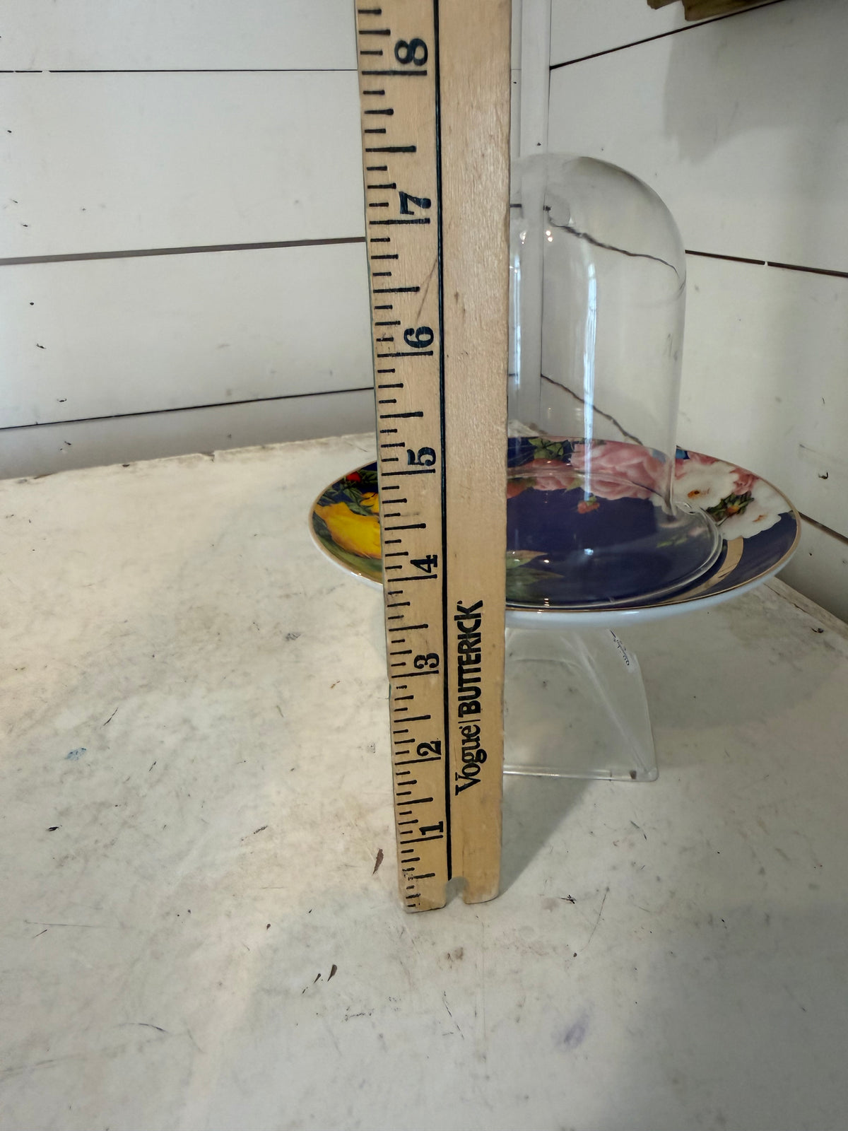 Mini cloche with floral plate