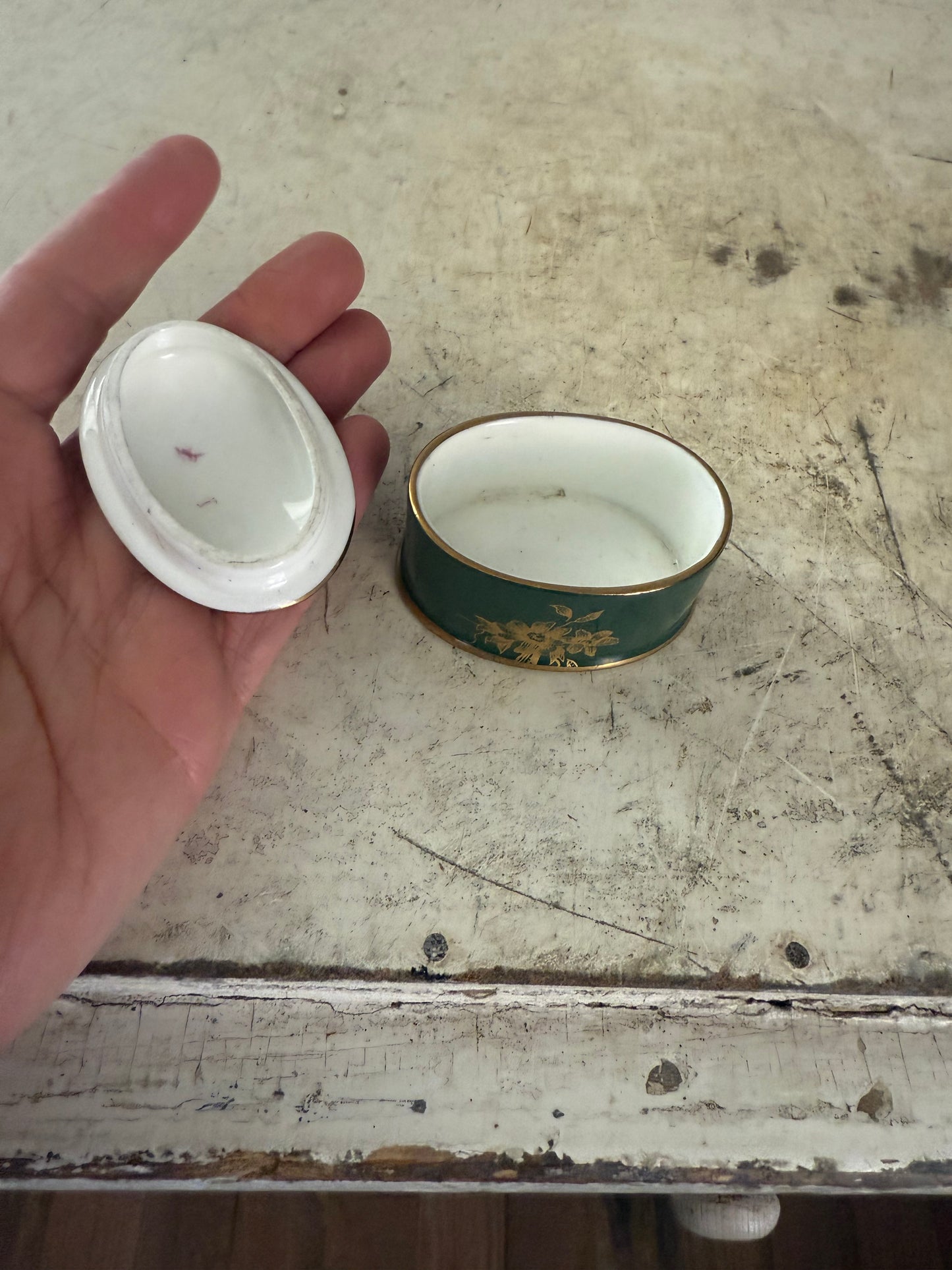 Staffordshire Porcelain Trinket Box