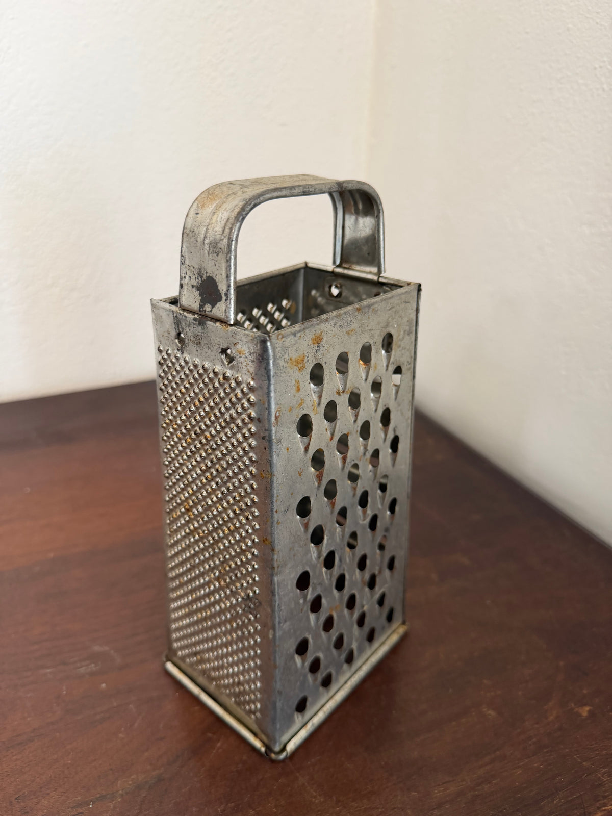 Vintage 1960s Bromco 4-Sided Metal Box Grater Slicer Shredder