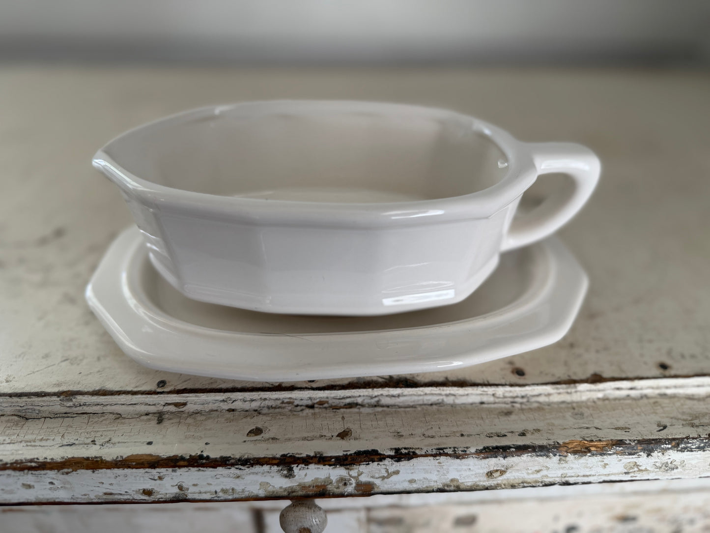 Pfaltzgraff "Heritage" White Stoneware Gravy Boat & Underplate (Modern Reissue)