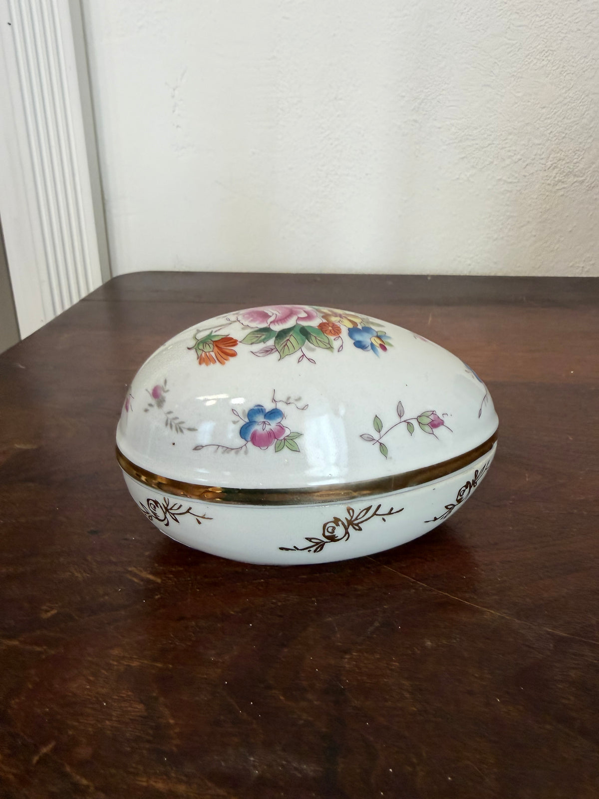 Vintage Shackman Porcelain Floral 2 Piece Easter Egg Trinket Box Made in Japan