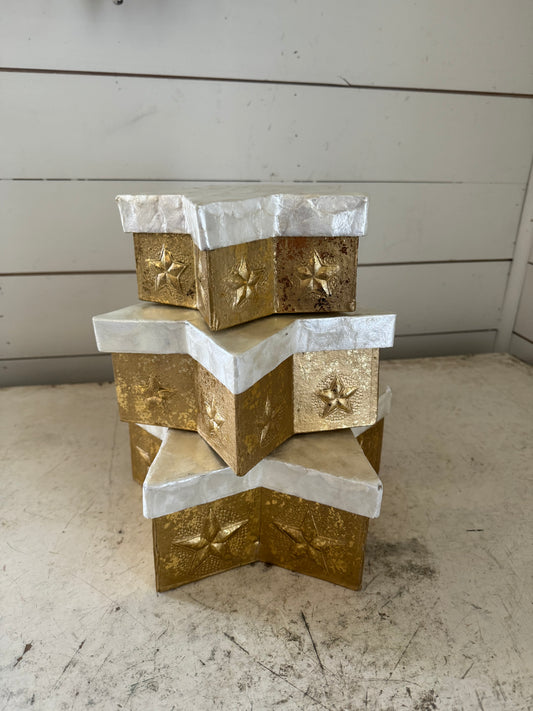 Three nesting star boxes witb mother of pearl lid - cardboard