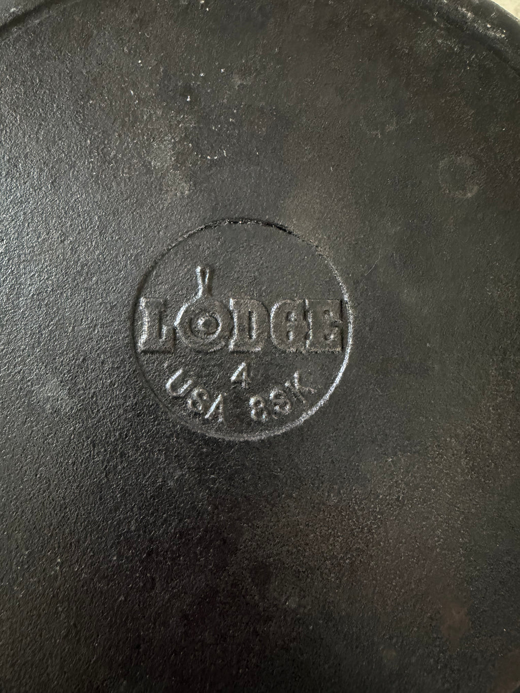 Lodge Cast Iron Round Pan - Will get cleaned and seasoned