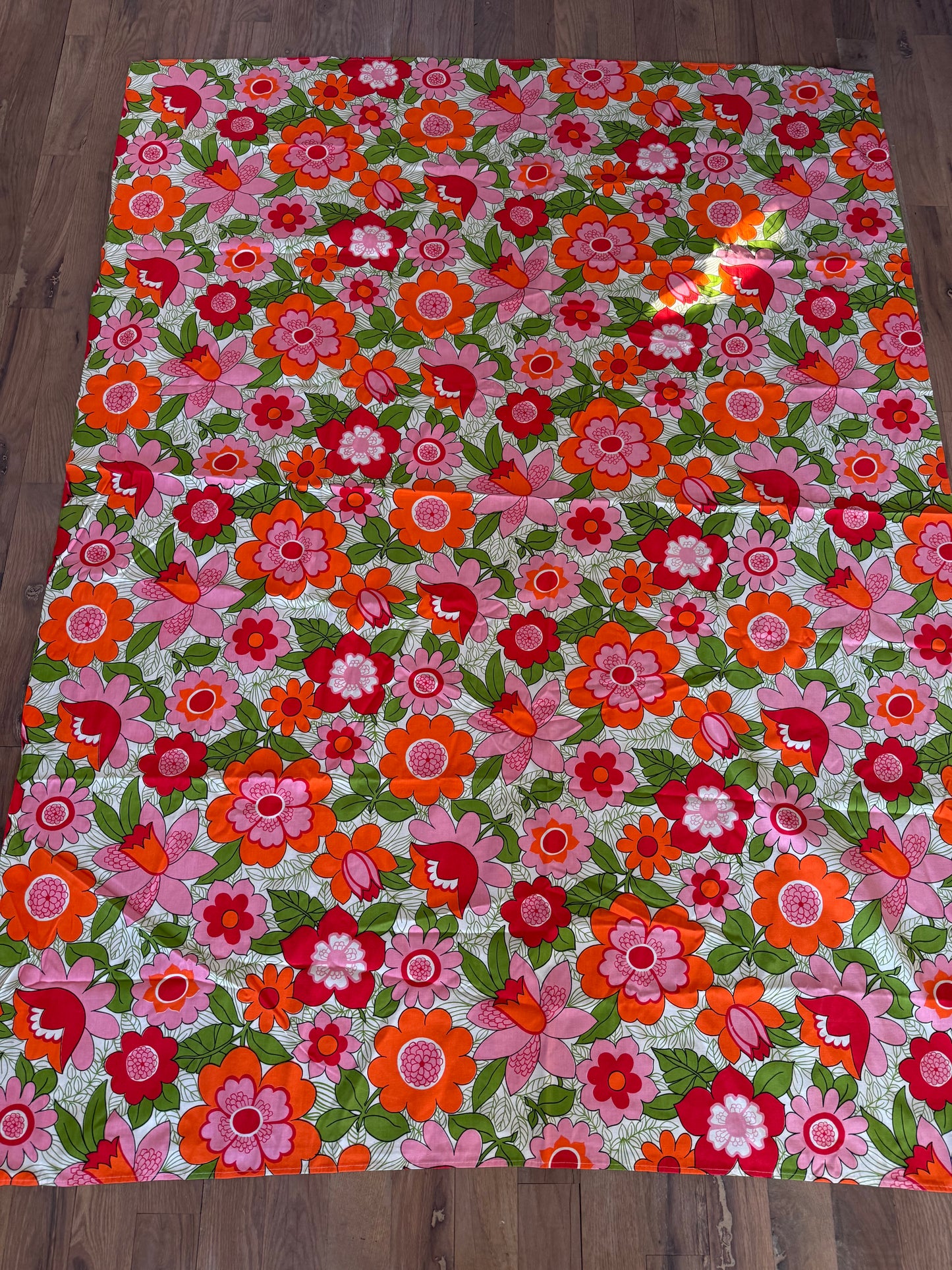 Vintage Fabric Groovy Tablecloth 80 x 58”