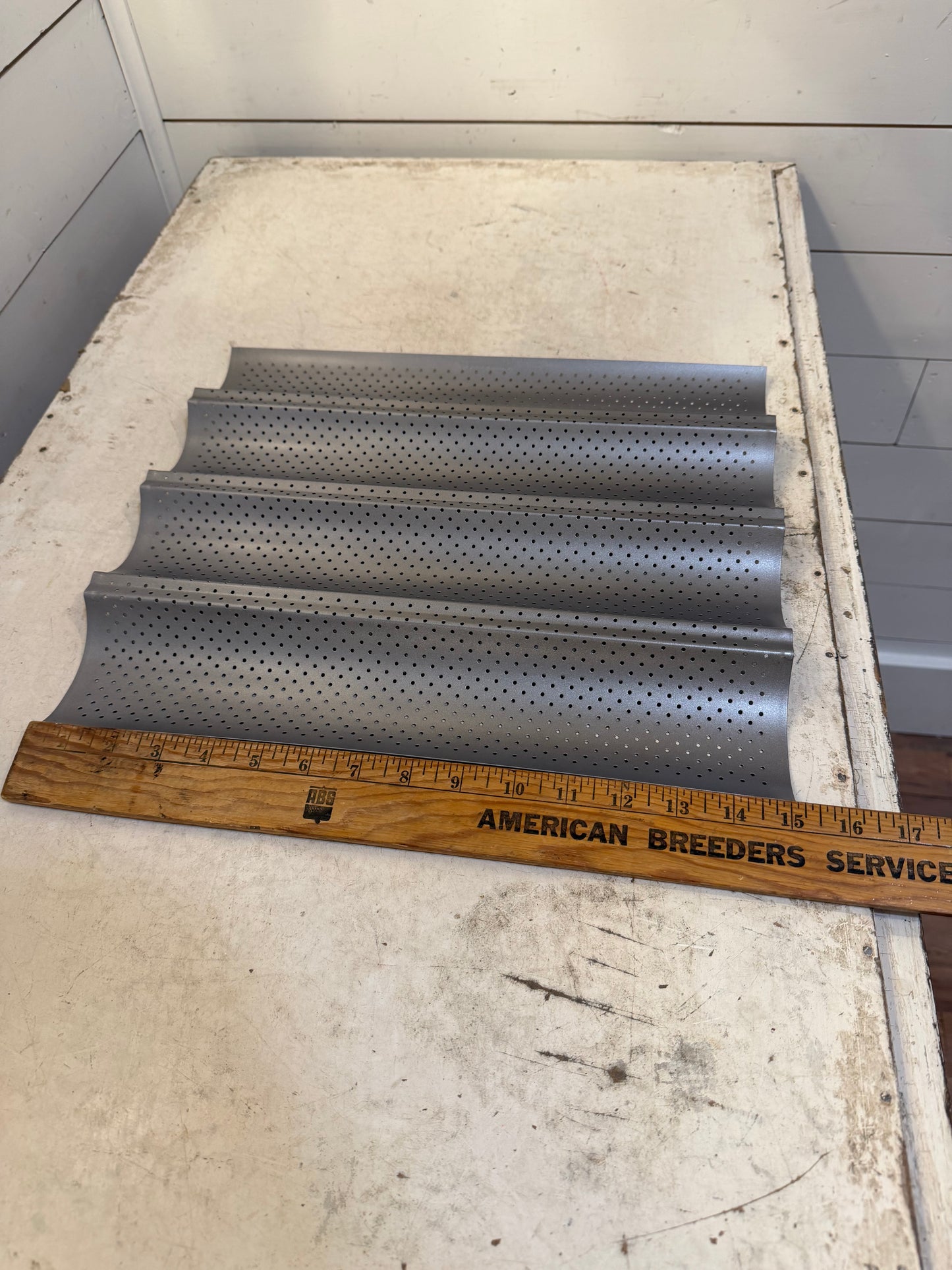 Non-stick, perforated French baguette pan -4 loaves