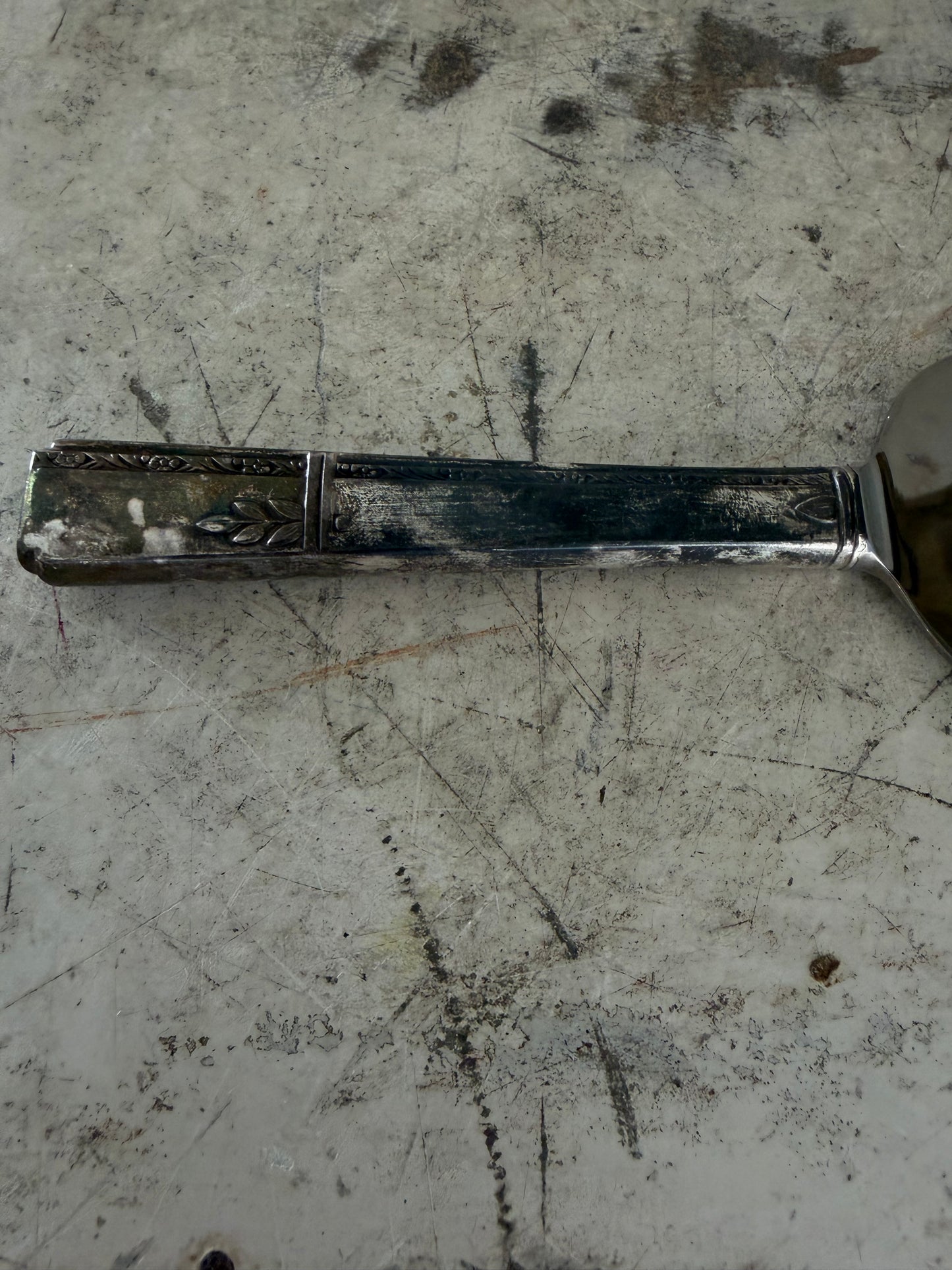 Vintage Cake Server With Silver Plate Handle and Stainless Steel Blade