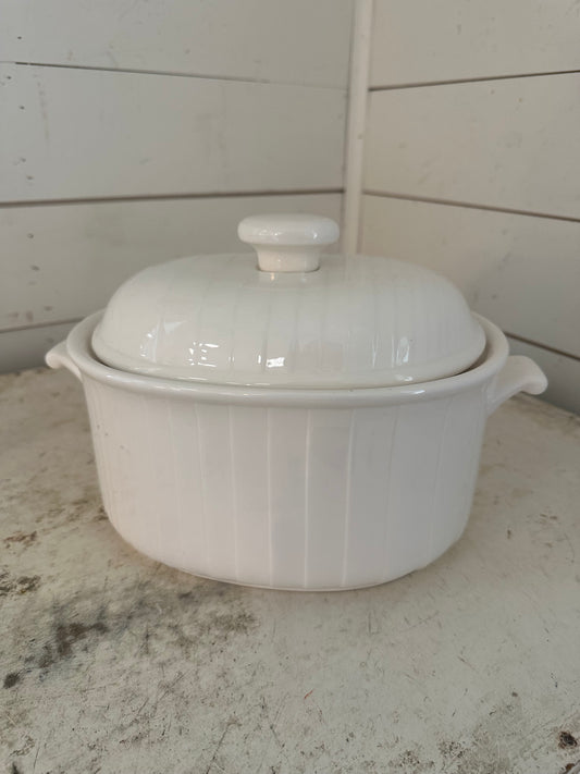 Oval soup tureen - white ,ceramic lidded no spoon ribbed by Hillary , Japan