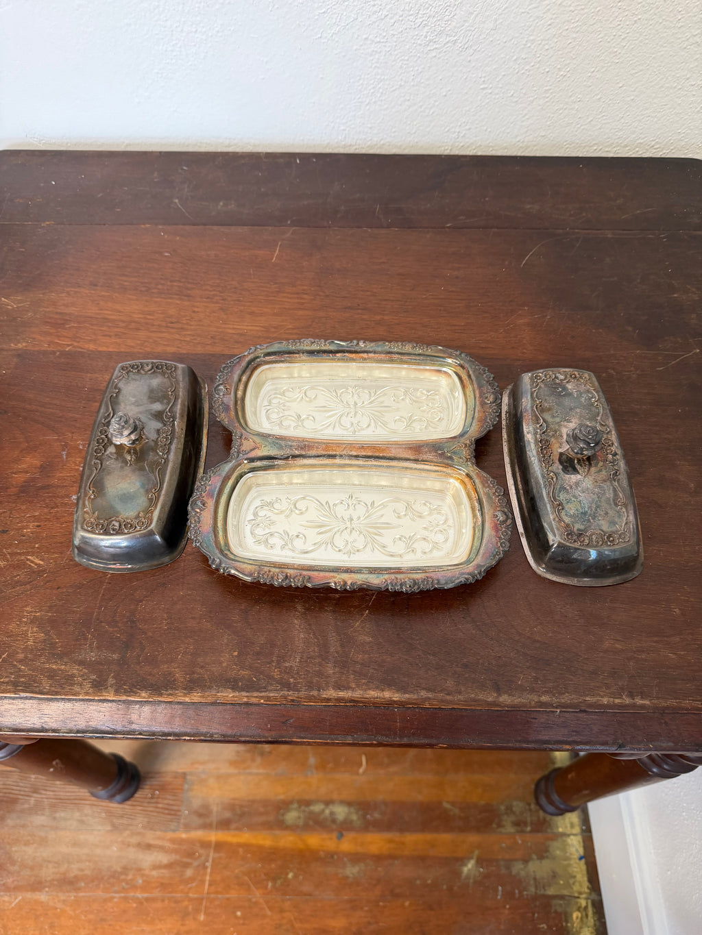 Vintage FB Rodgers Silver plate Victorian revival double butter dish
