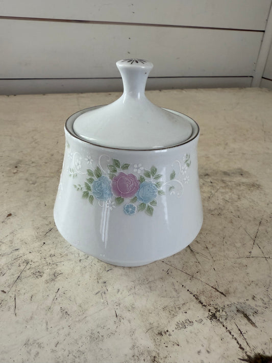 China garden sugar bowl with lid