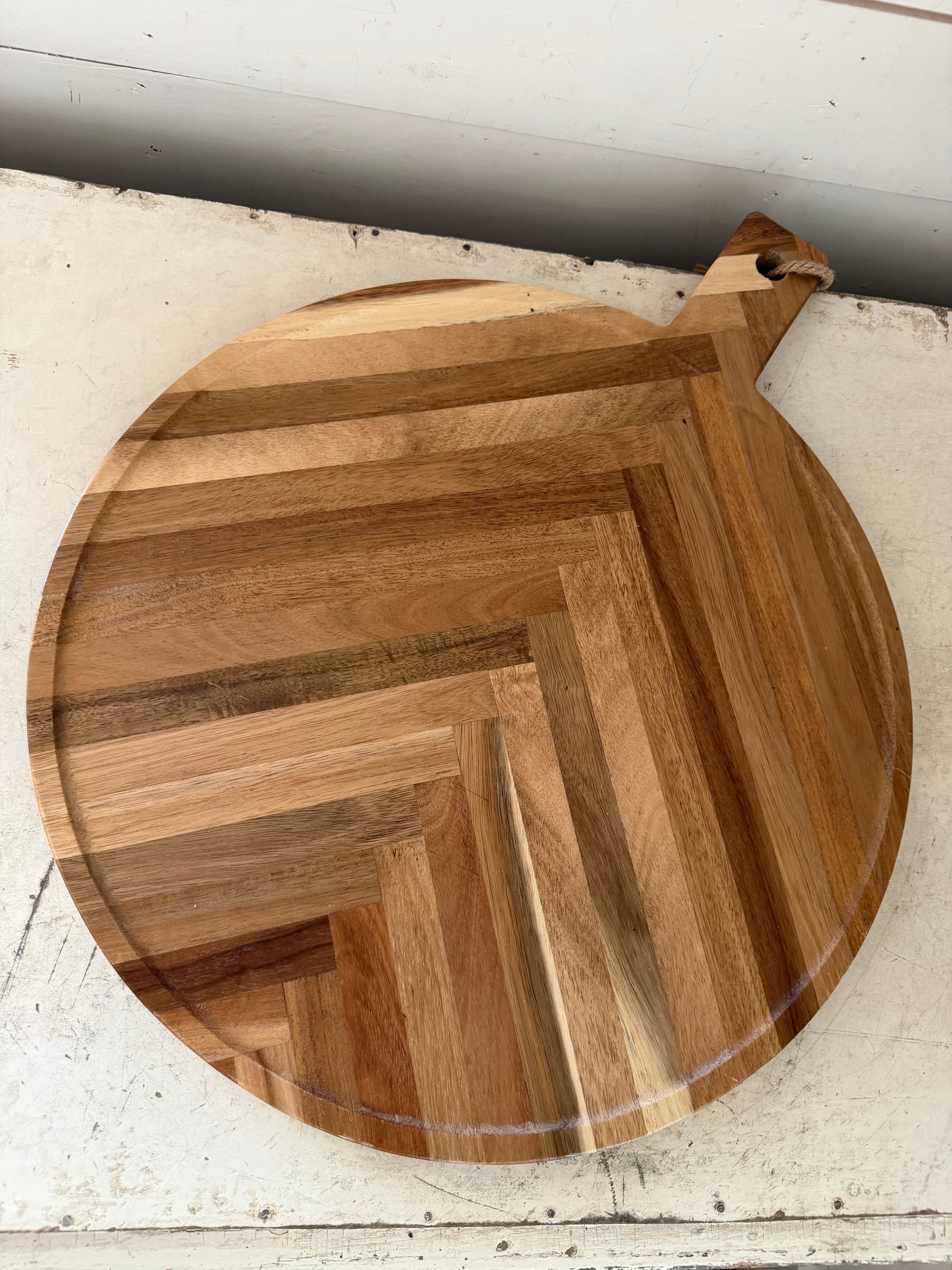 Oversize cutting charcuterie board