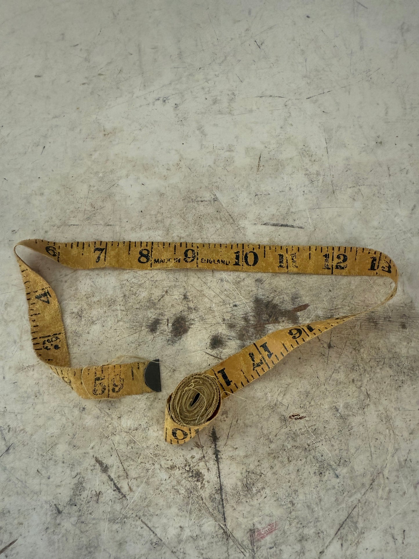 Vintage Dean tape measure - made in England yellow