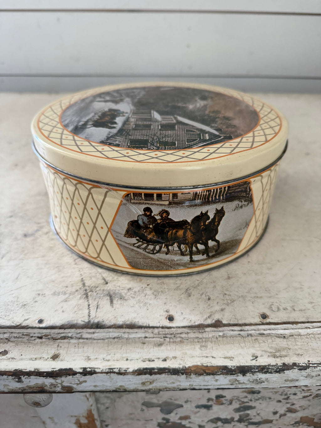 Courier and Ives butter mint decorative holiday tin