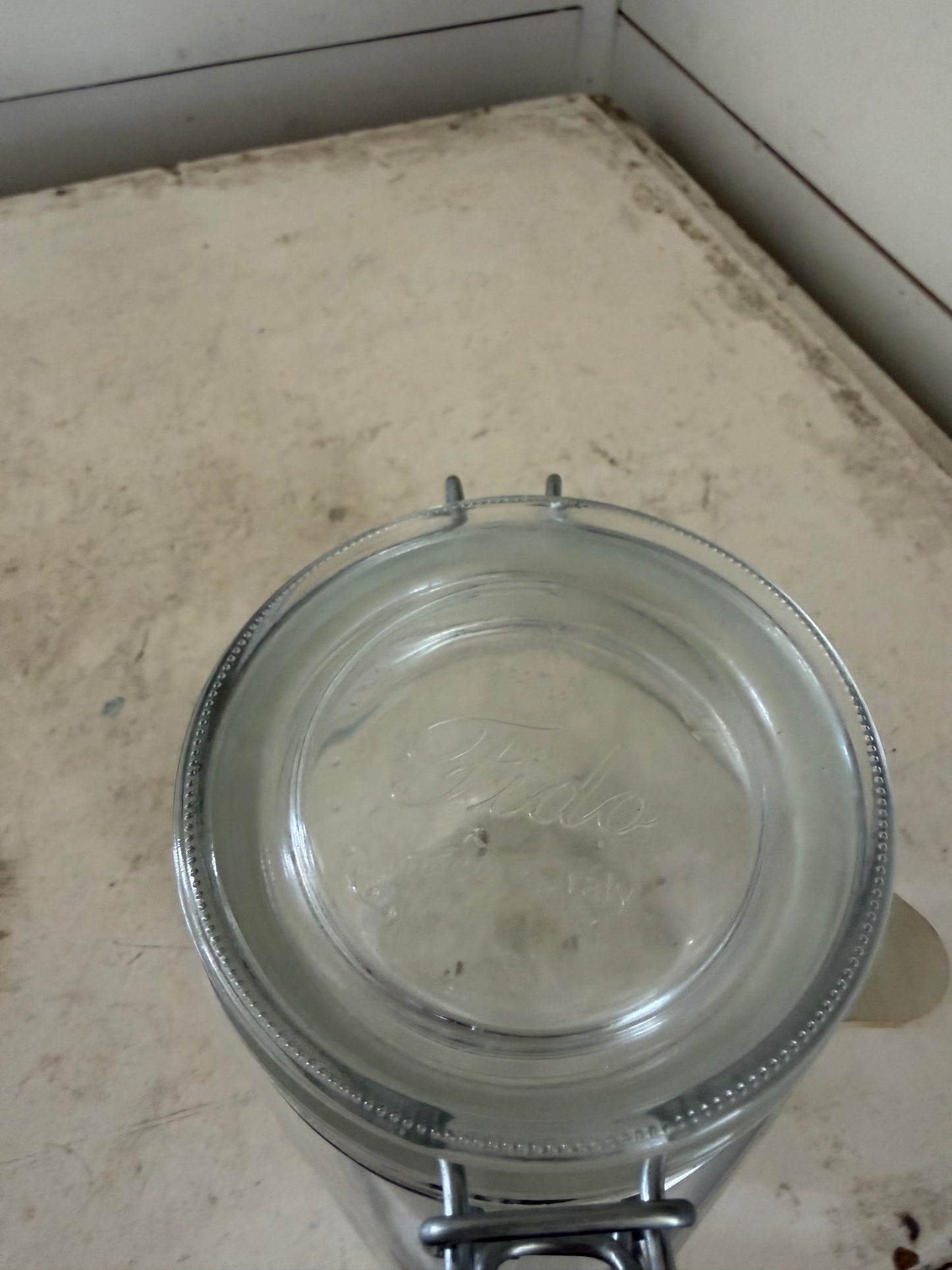 Fido Italy, hermetic jar