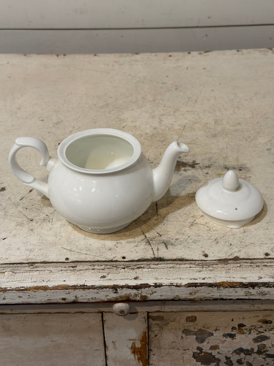 Short White Porcelain Tea Pot