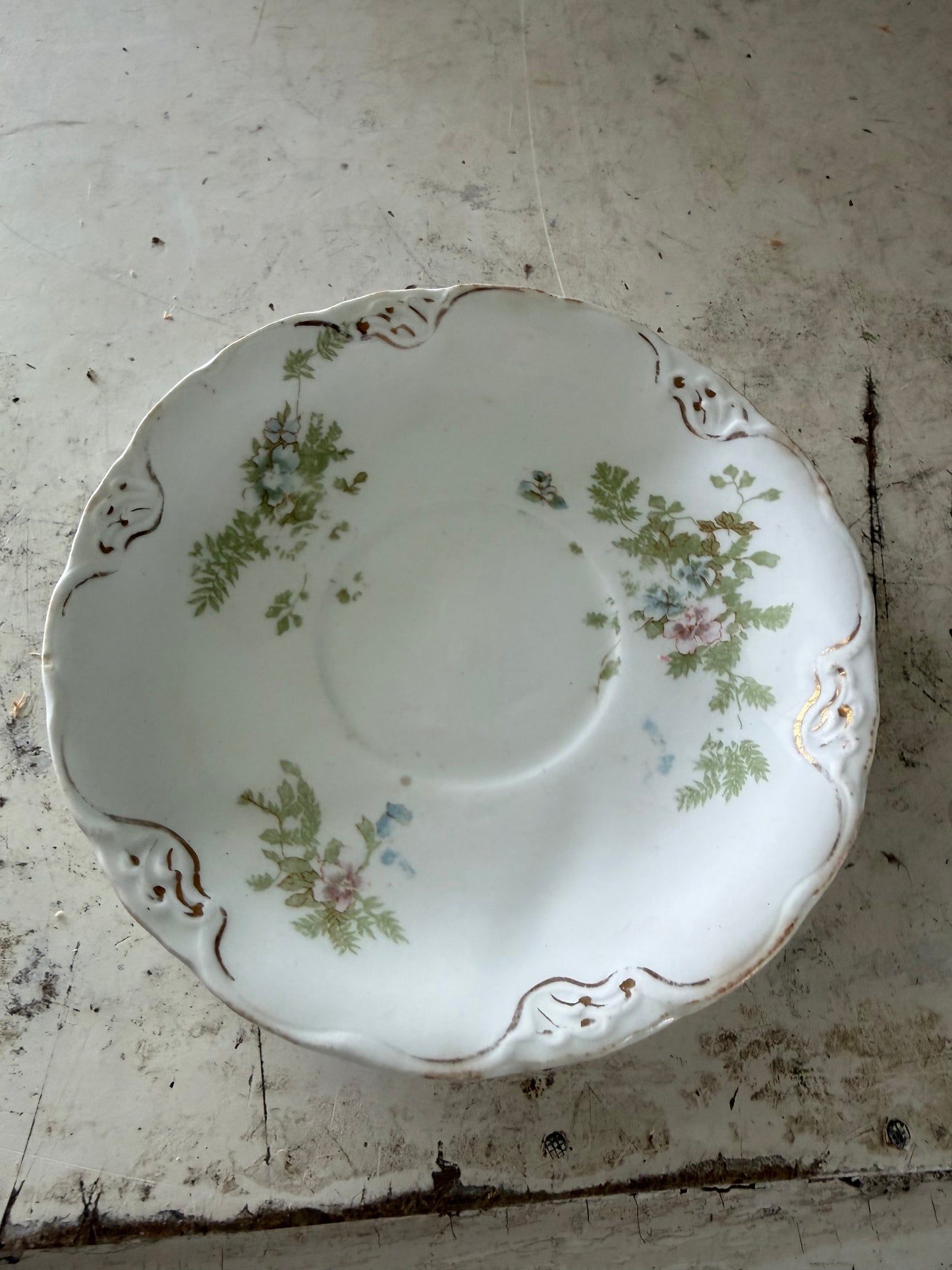 Vintage J & G Meakin Hanley England Dainty Floral Ironstone saicer Plate