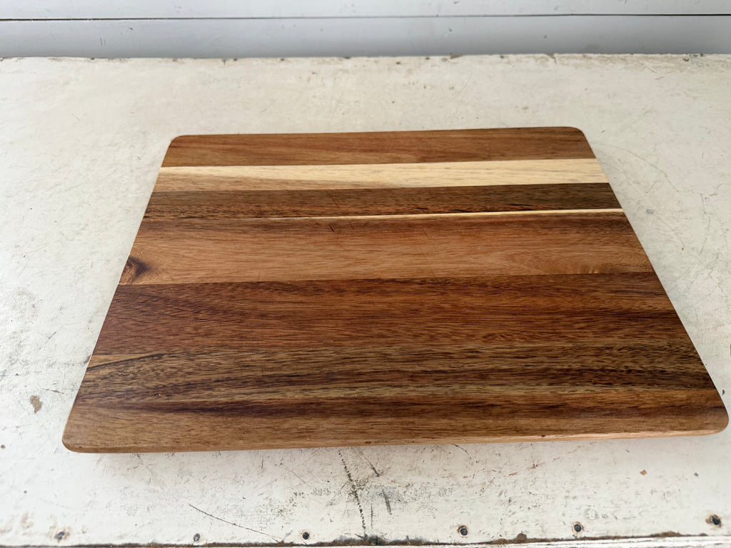 Large tapered Acacia Wood Cutting Board - 14.75”