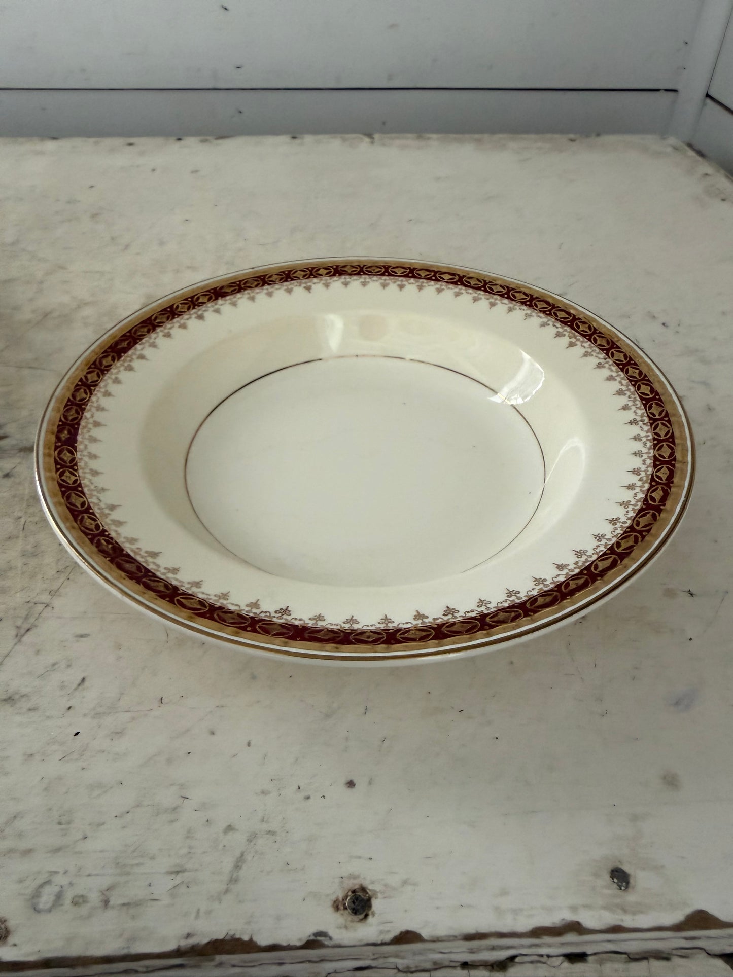Vintage Homer Laughlin Eggshell Georgian Bowl w/gold trim