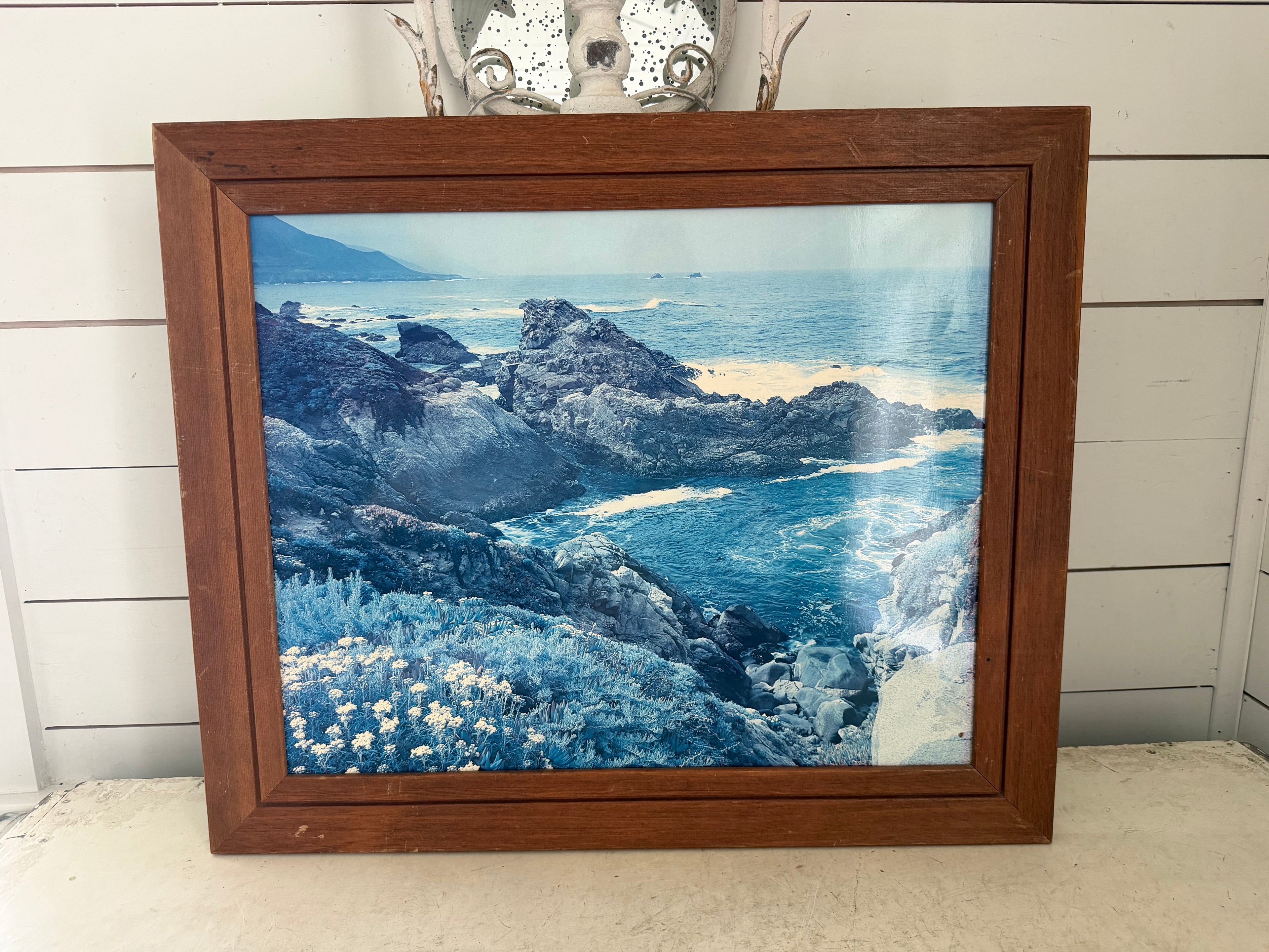 Beadboard Wood Frame will get makeover and art