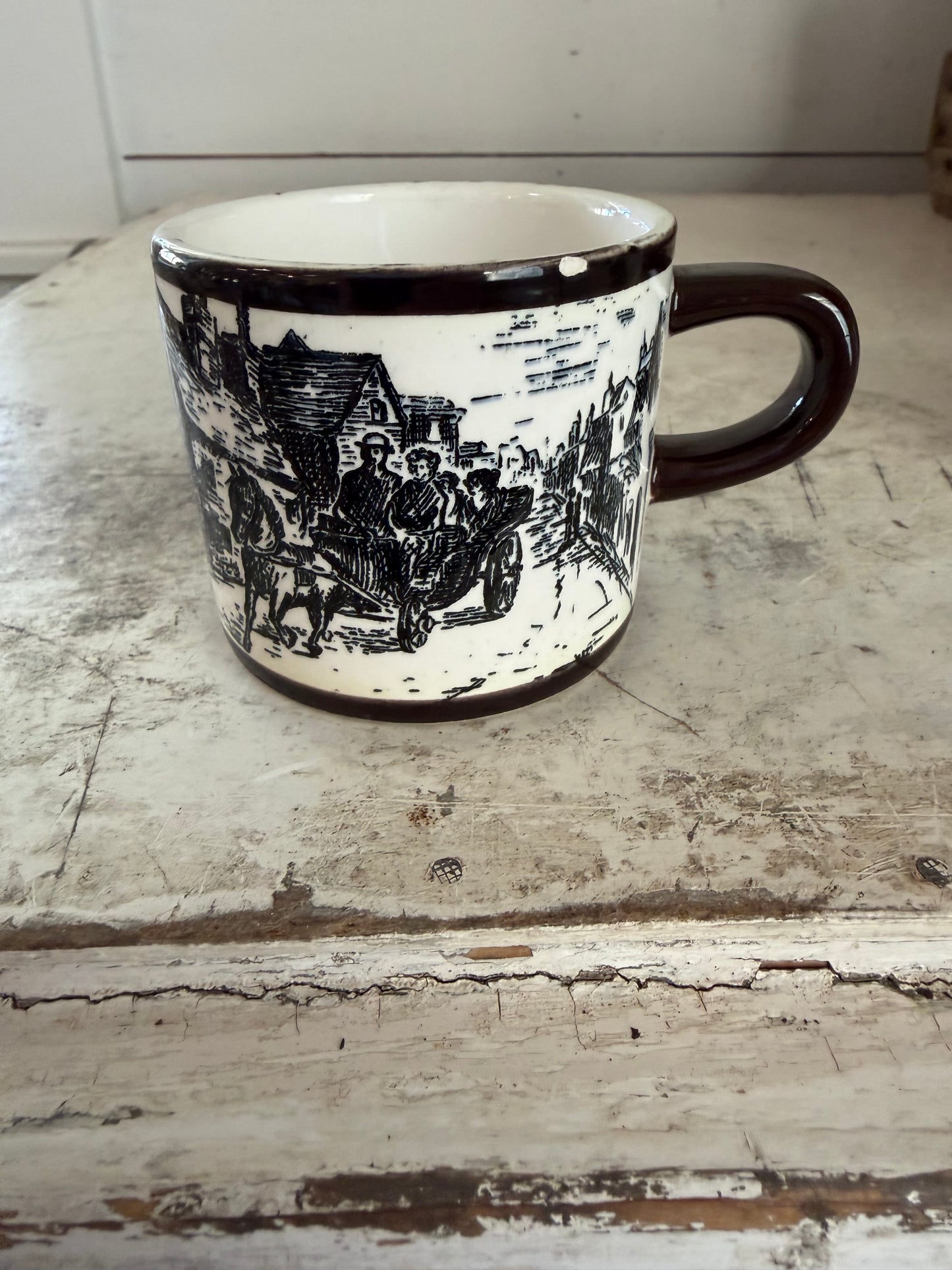 Vintage country scene mugs - set of 2 has small chips