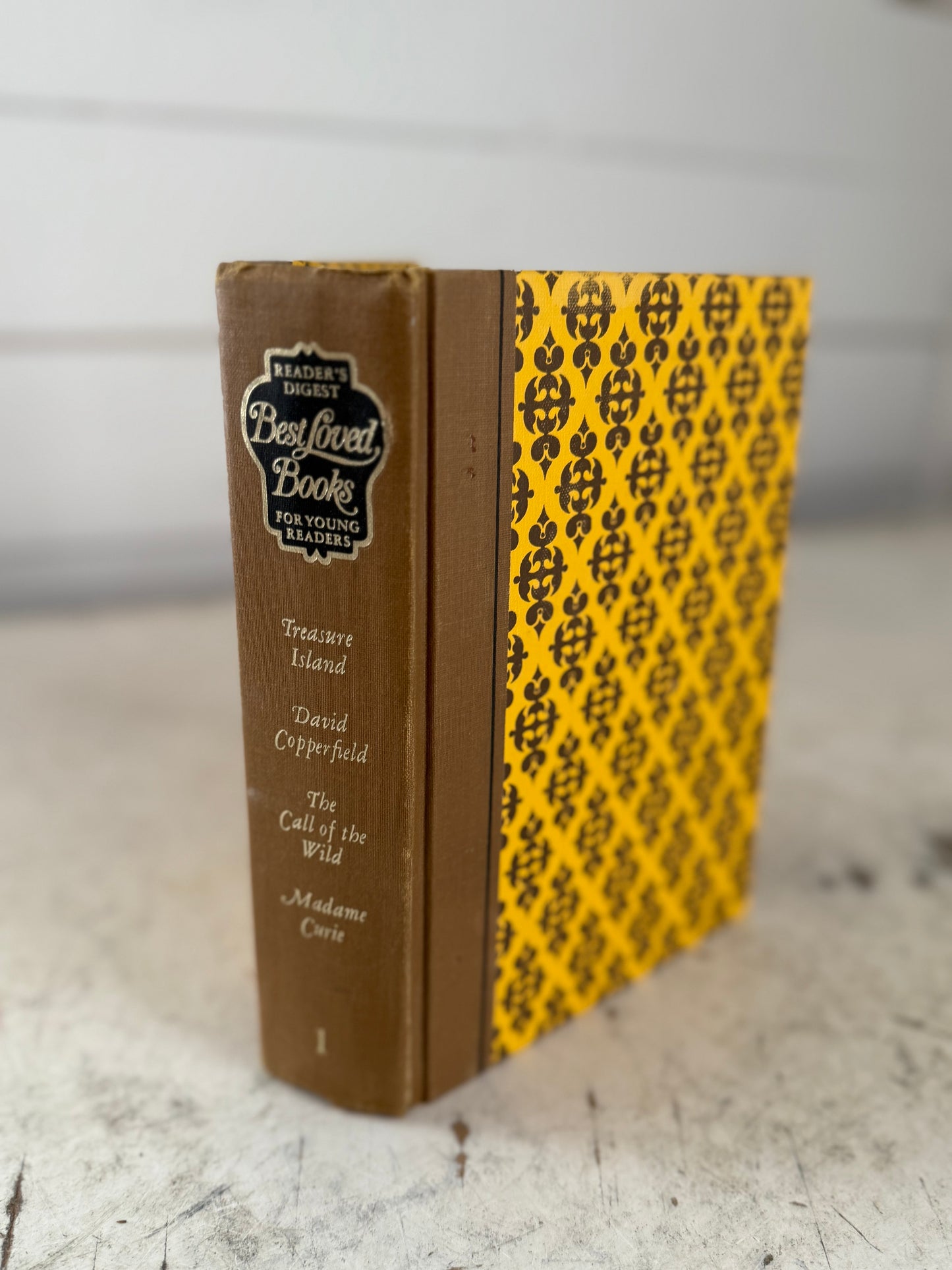 Readers Digest - Mustard & Brown - Treasure Island