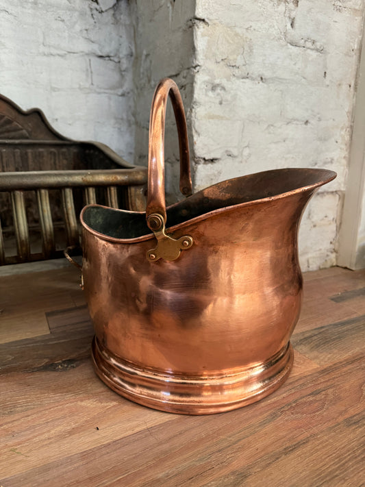 Antique Victorian quality copper helmet coal scuttle with copper handle