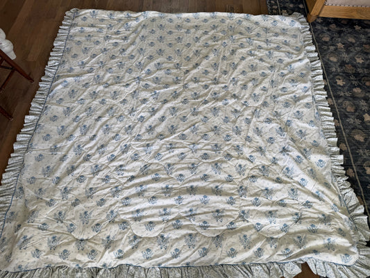 Lady Pepperell Queen Comforter with Ruffle