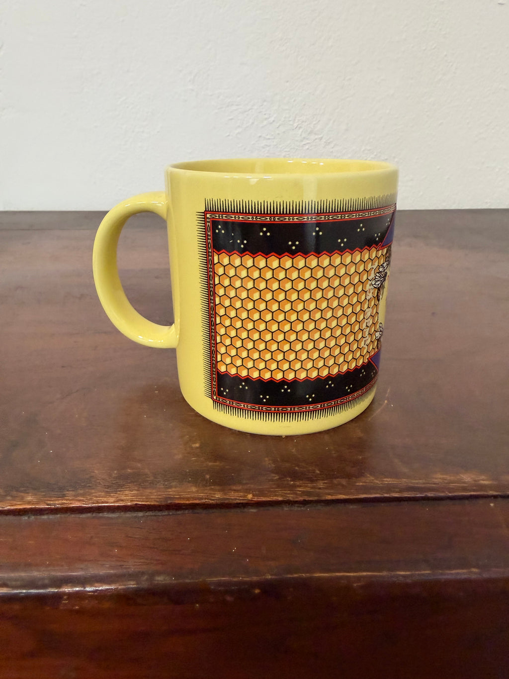 Miel Remy Paris No. 208 Honeycomb and Bees Mug