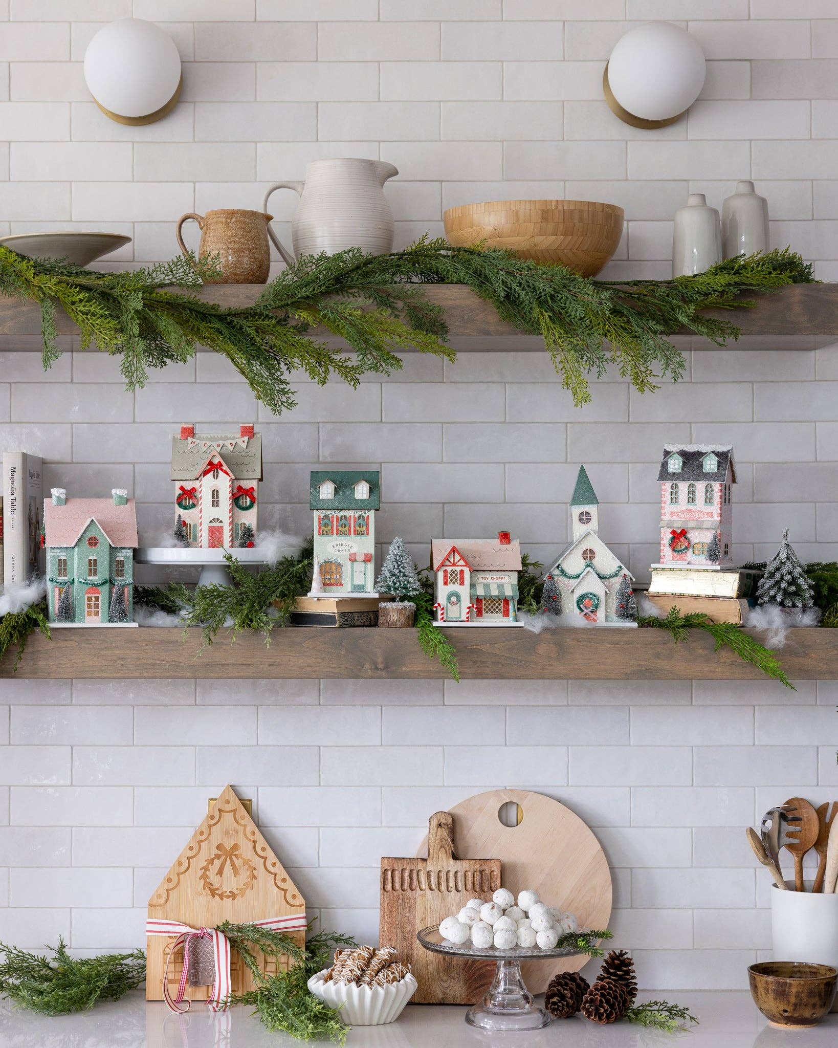Cake Shoppe - Glitter Christmas village house
