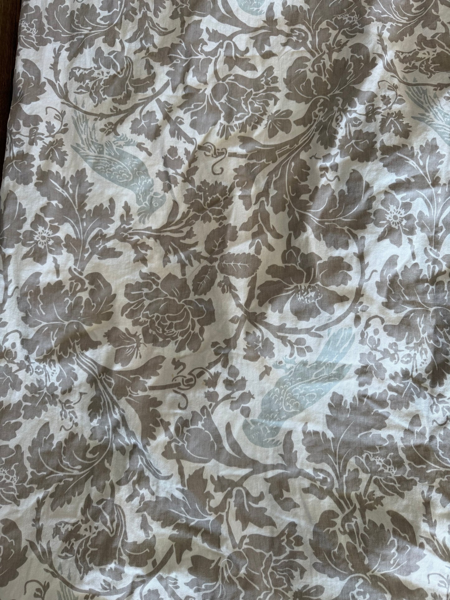 Twin Size Duvet cover with birds and floral pattern