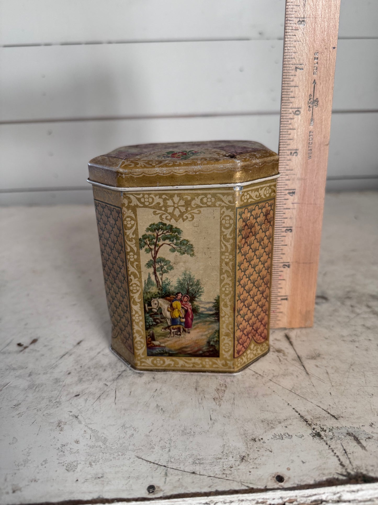 English Biscuit Tin With Romantic Scene