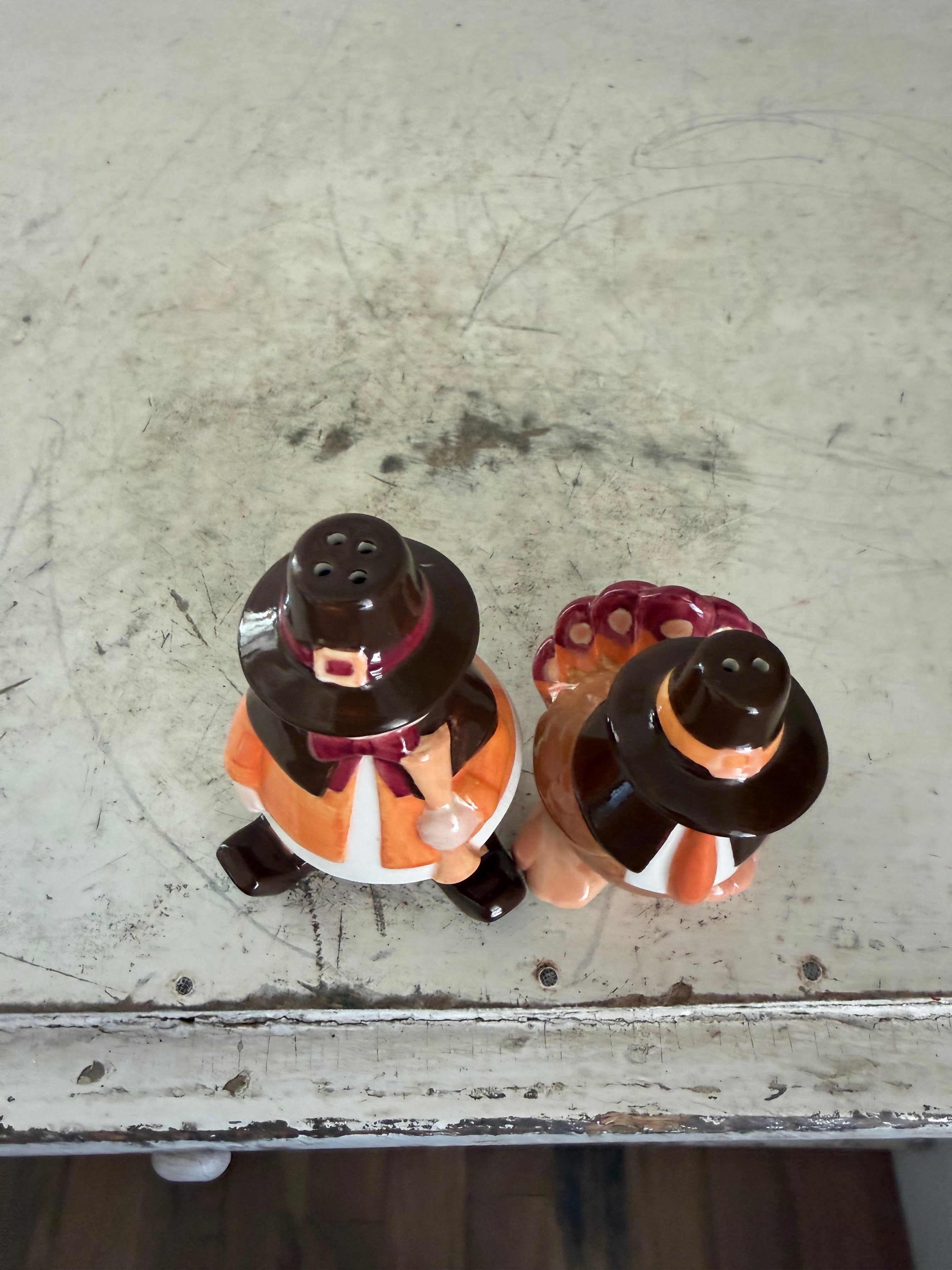 Pilgrim and Turkey, salt and pepper shaker set