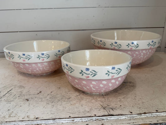 Vintage Pink Crock Shop Santa Ana CA cottage style Mixing Bowls Set of 3