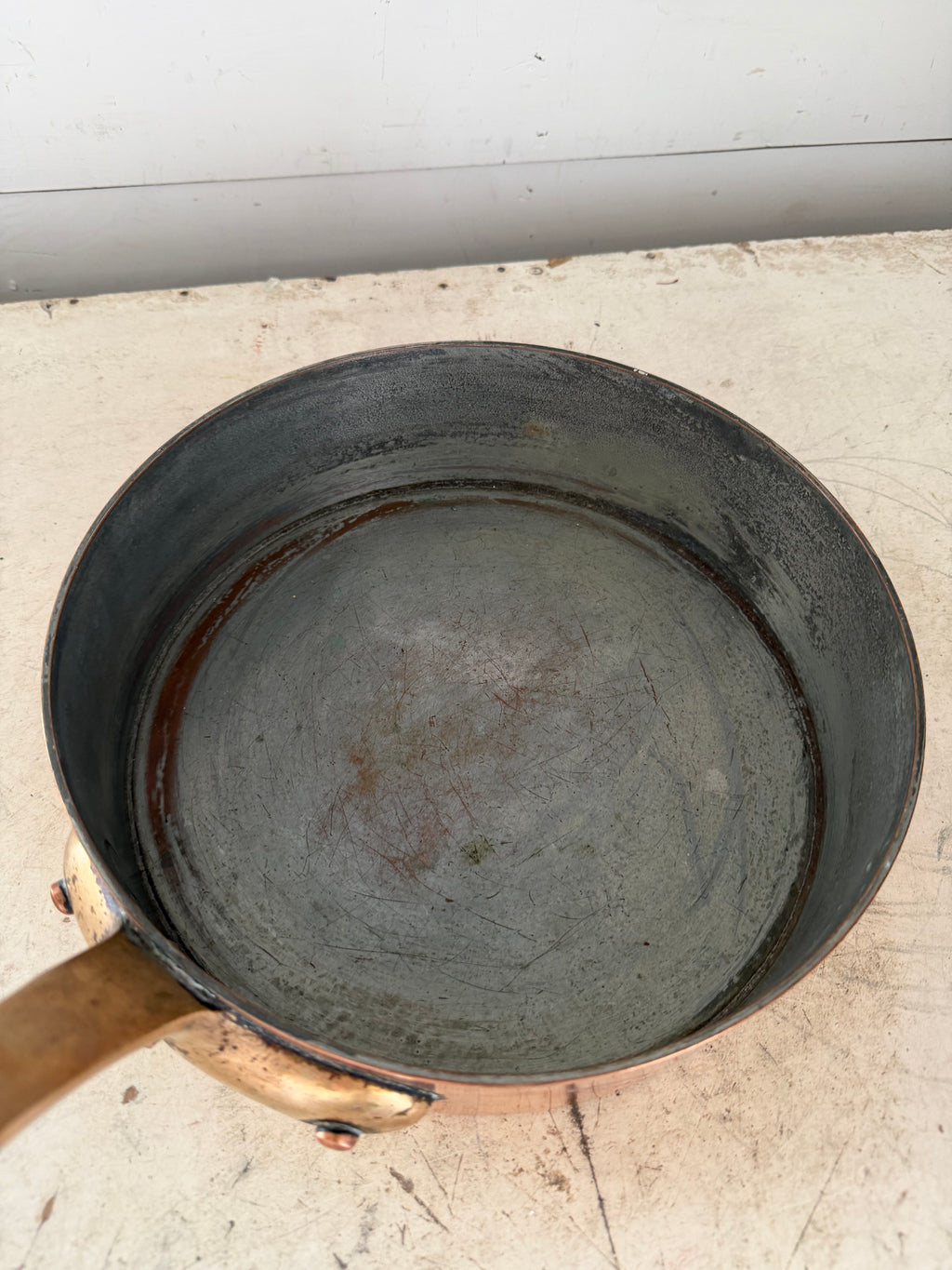 Antique English HELVETIA’ COPPER SAUCEPAN brass HANDLE