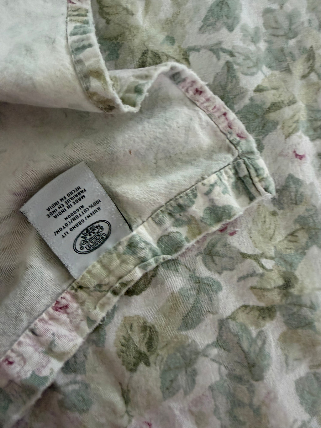 Full Size Lora Ashley Floral Flat Sheet - As Is - See Wear On Top