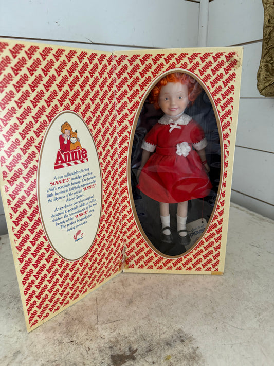 Little Annie Doll 10" Genuine Porcelain Applause Original Box 1982 Vintage USA