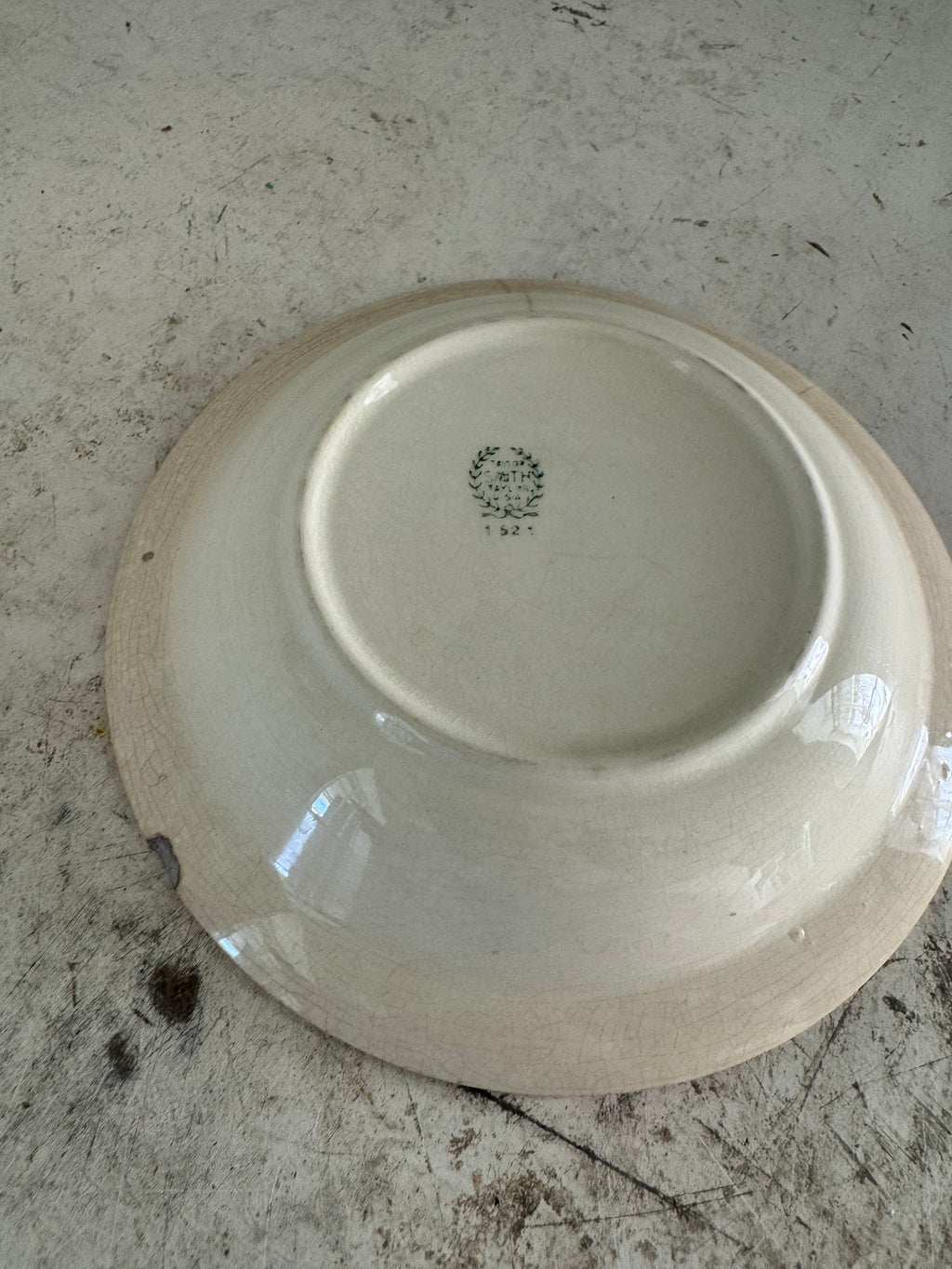 Taylor Smith bowl has chip and crack