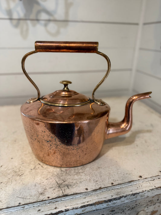 Georgian Antique copper tea kettle with crimped seam - Polished