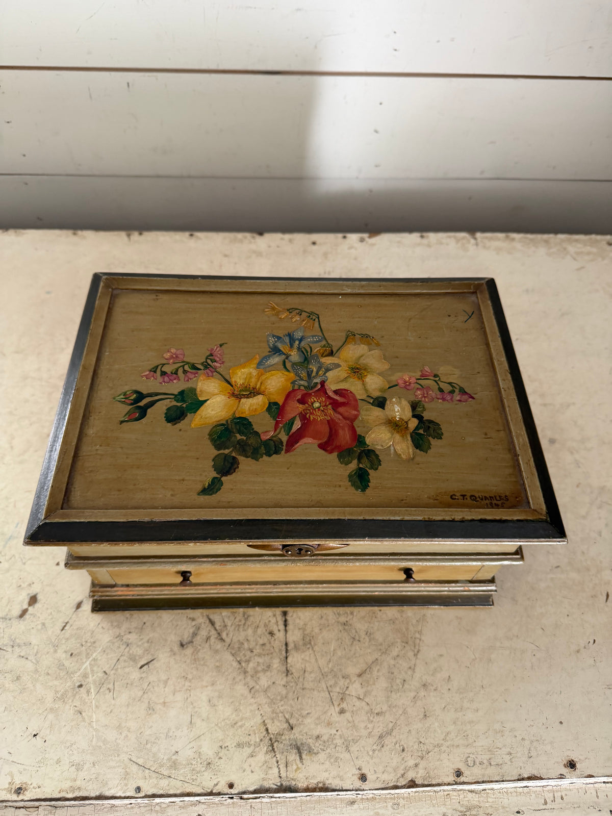 Vintage hand-painted, jewelry box