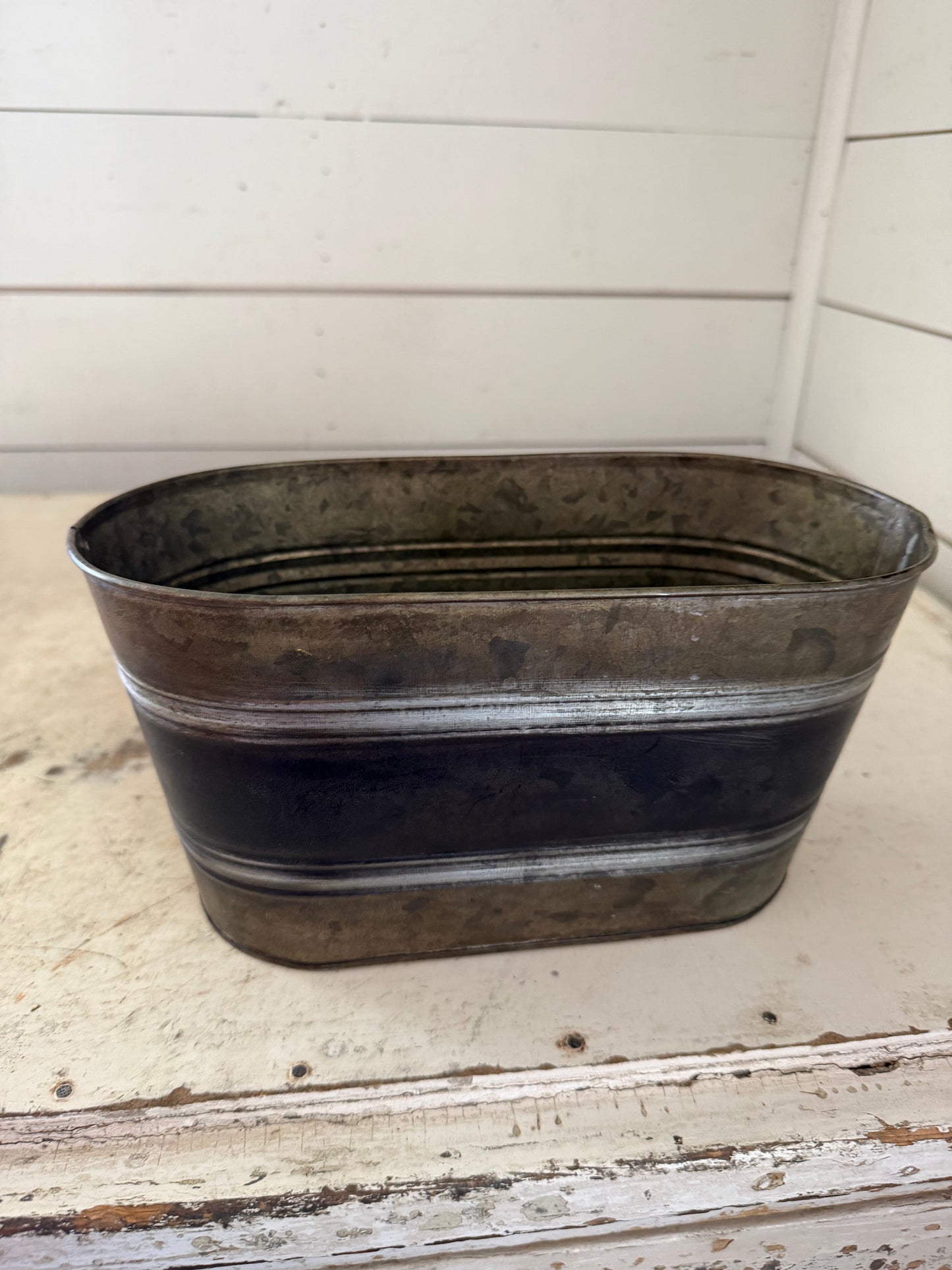 Oval galvanized bucket will get makeover