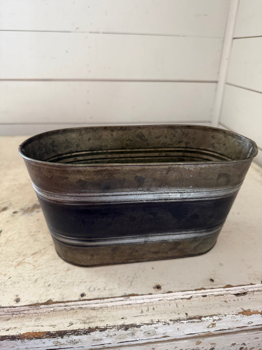 Oval galvanized bucket will get makeover