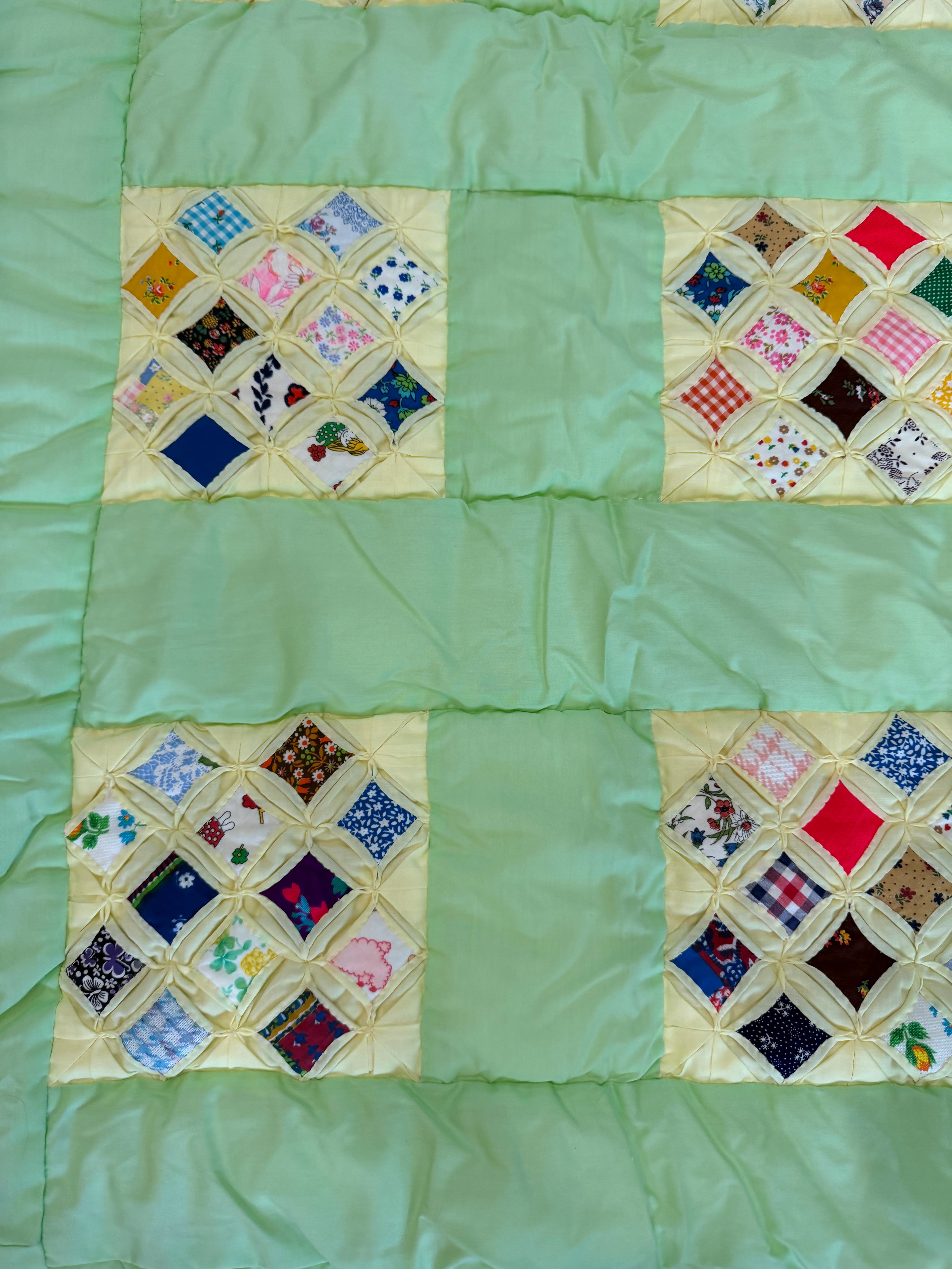 Cathedral Vintage-Style Quilt Featuring a Nine Patch Pattern Full
