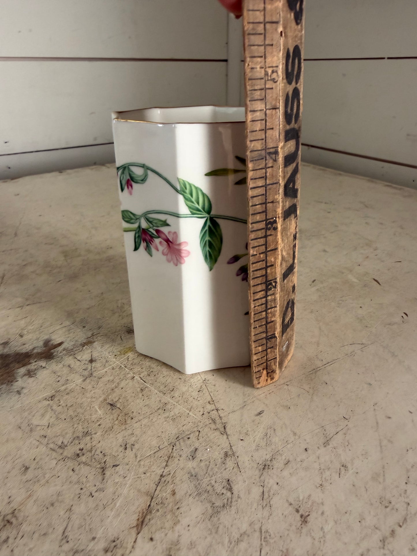 Royal Worcester porcelain vase in the "Arcadia"
