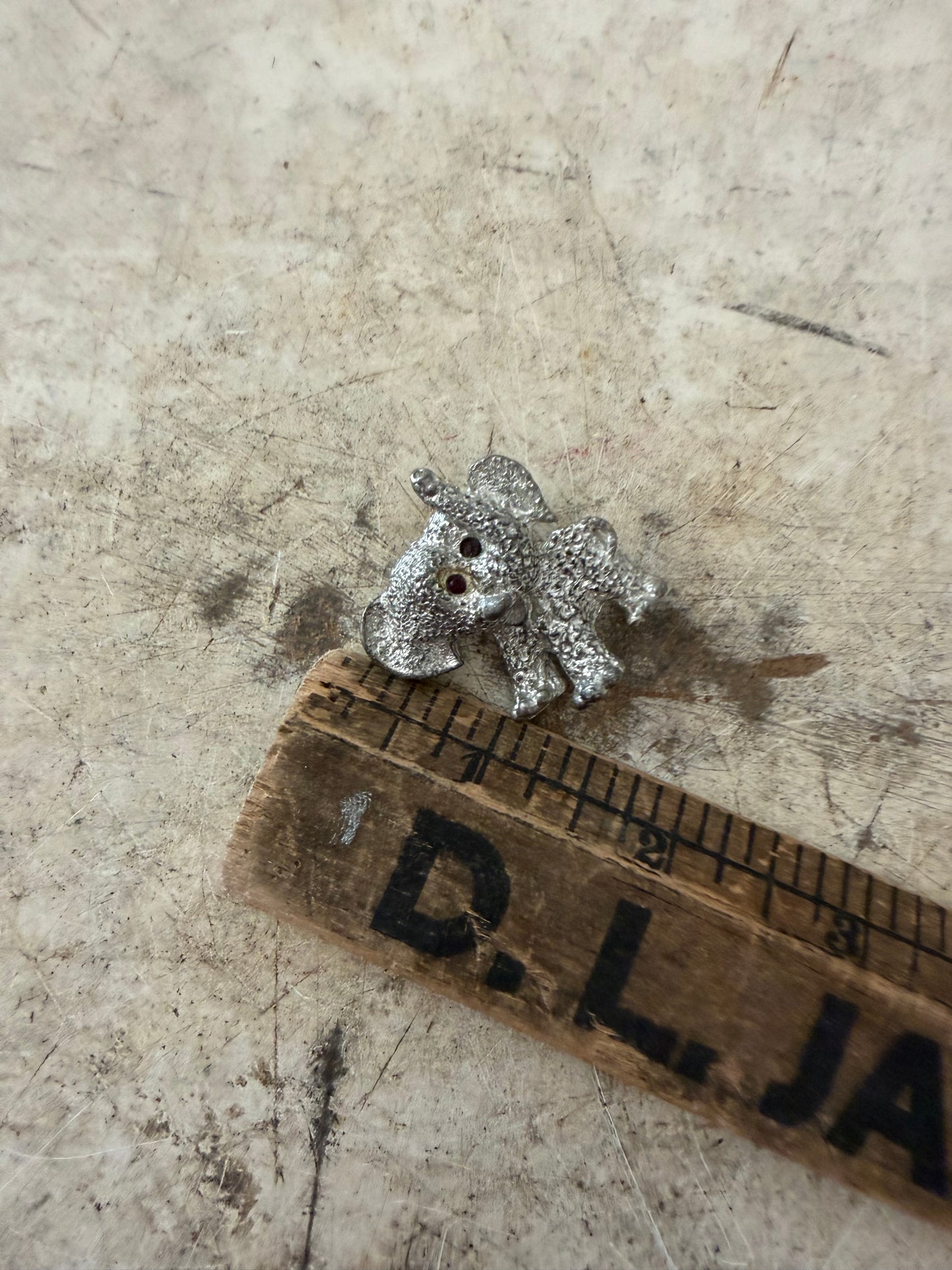 Silver Tone Small Elephant with Rhinestone Eyes Pin / Brooch