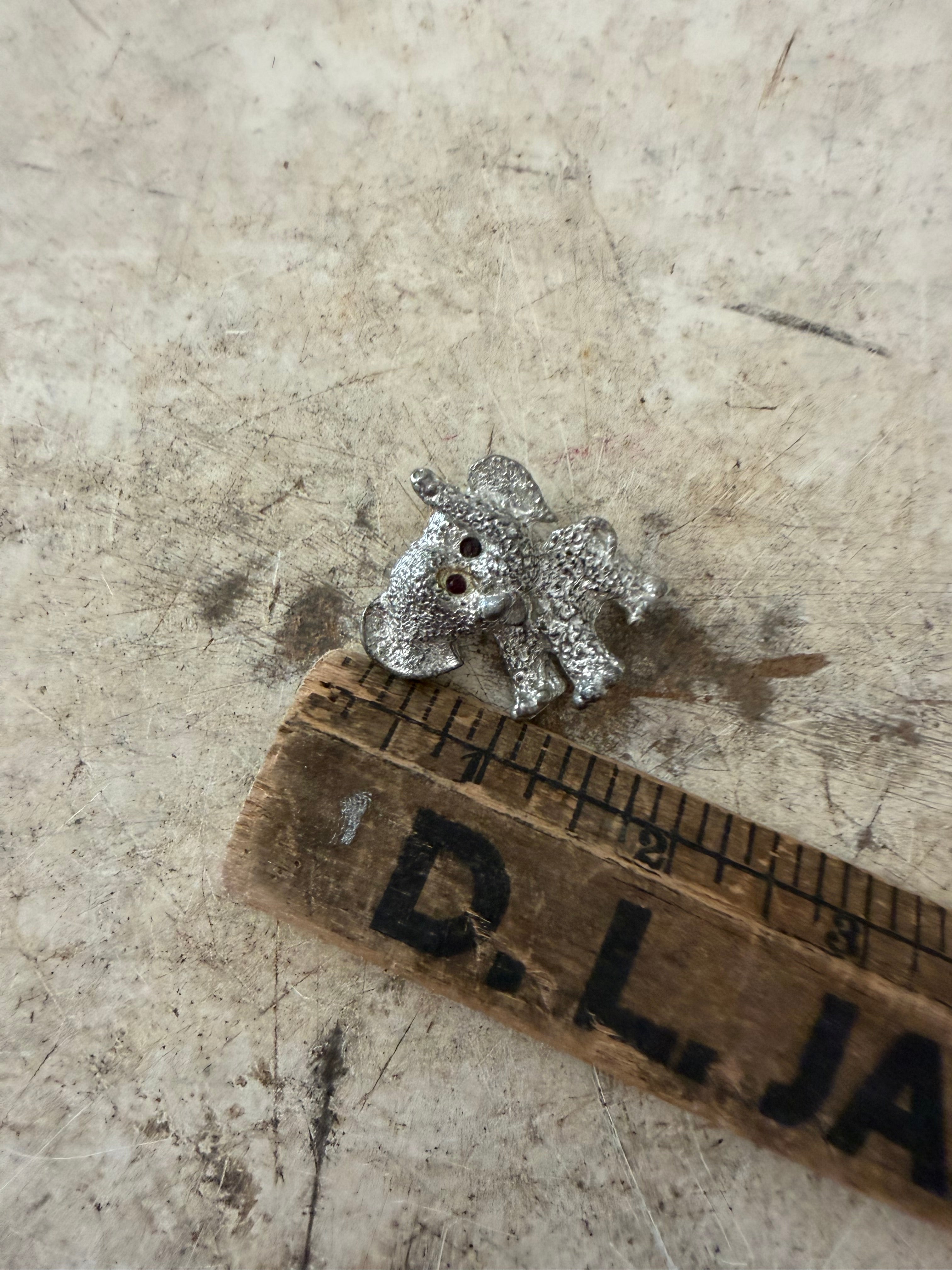 Silver Tone Small Elephant with Rhinestone Eyes Pin / Brooch