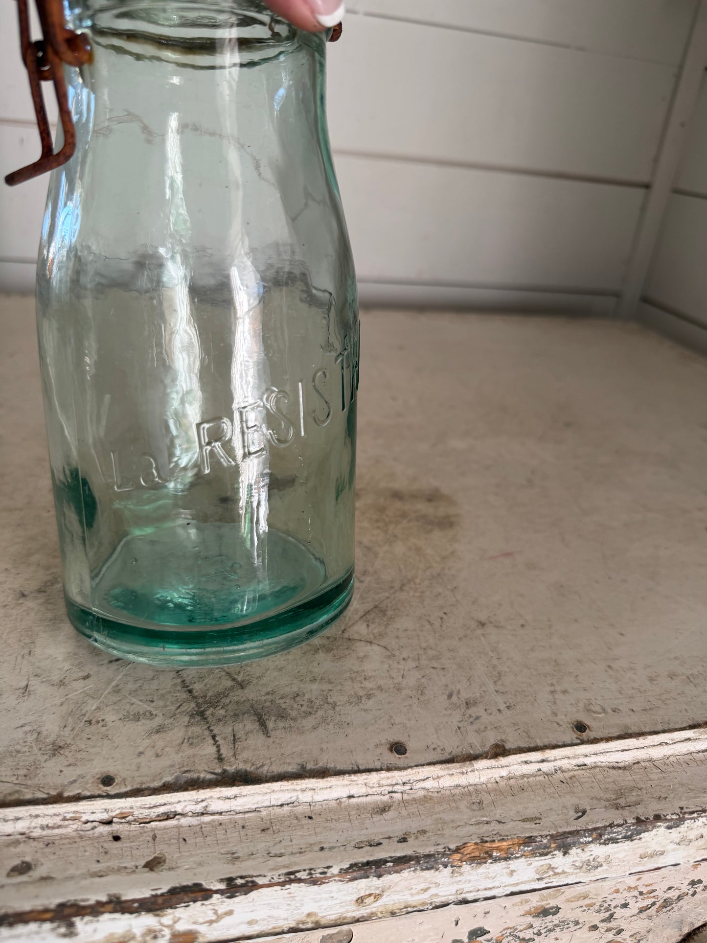 La Resisante French Canning Jar - has chiming lid as shown