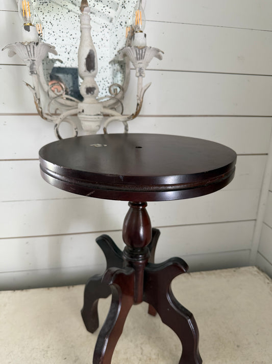 Plant stand will get makeover