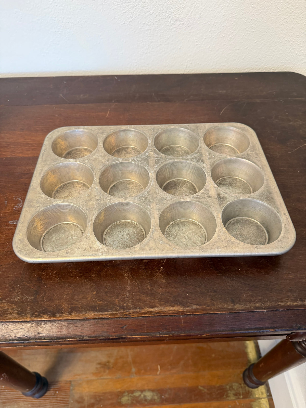 Vintage aluminum muffin tin