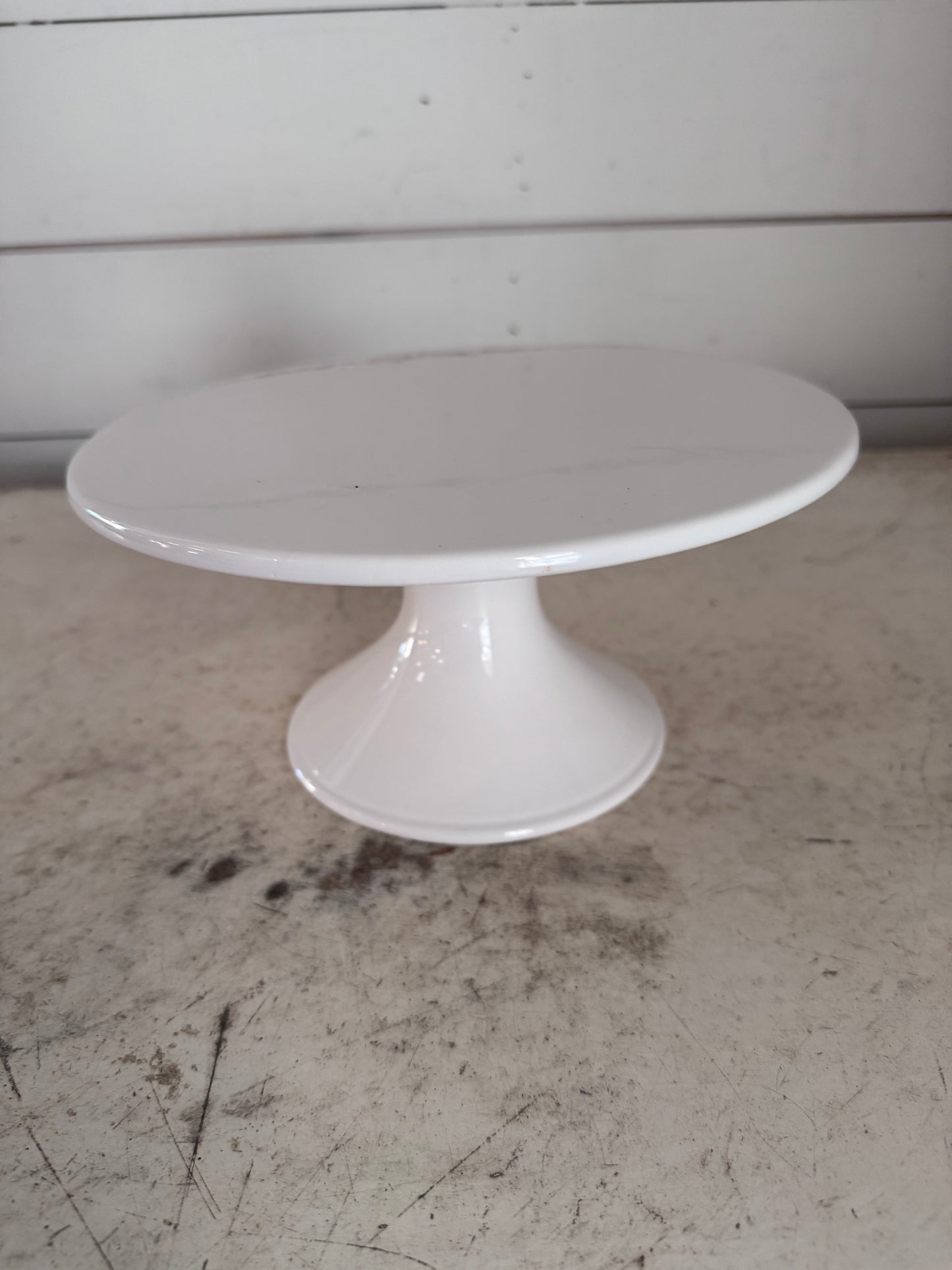 White Cake Stand