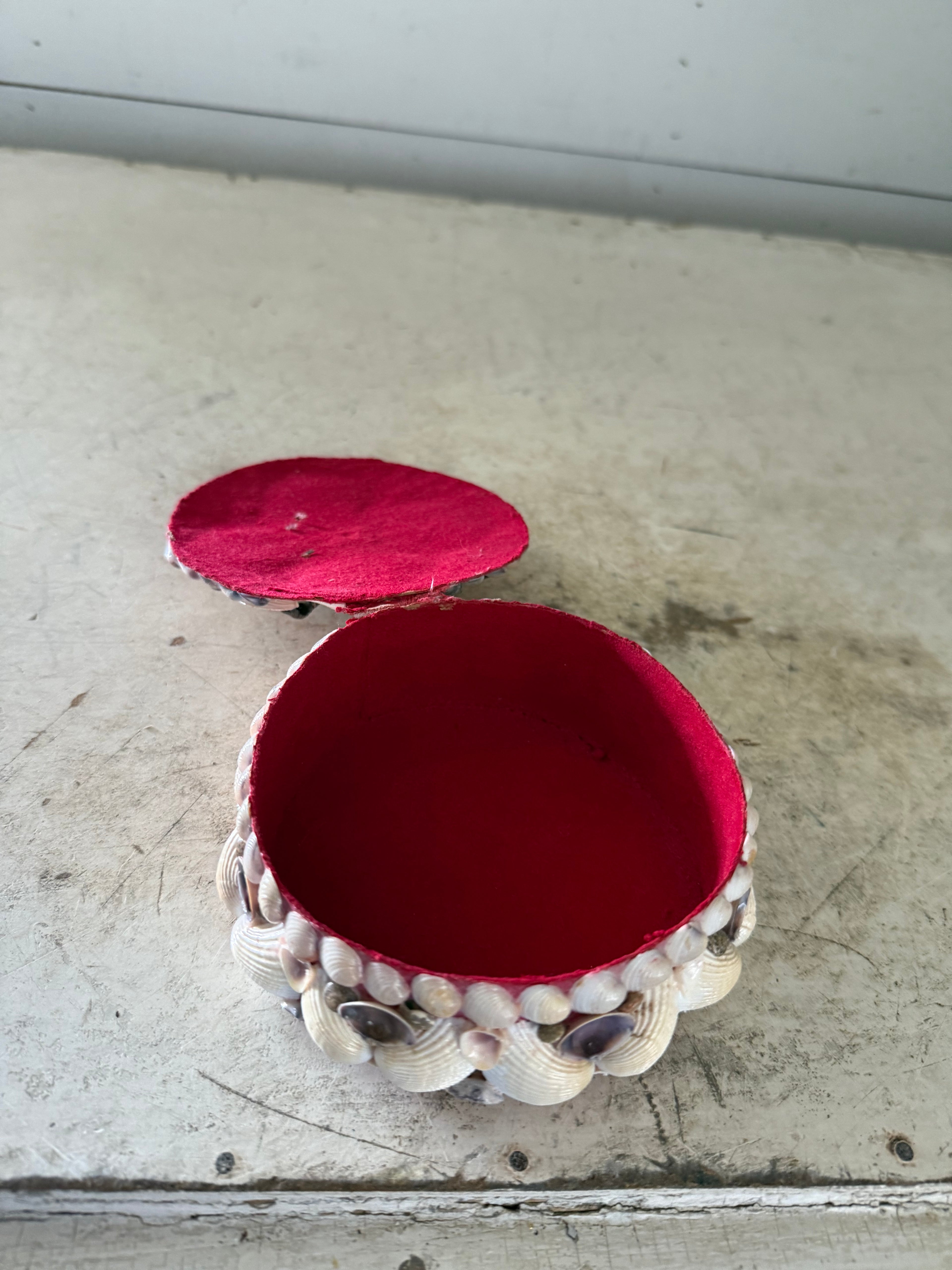 Vintage Shabby Sea Shell Trinket Box
